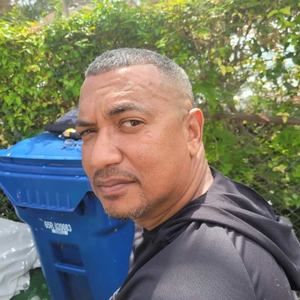 Meet your Posher, Adriano